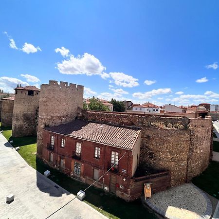 Apartamento La Muralla - Leonapartamentos Eksteriør bilde